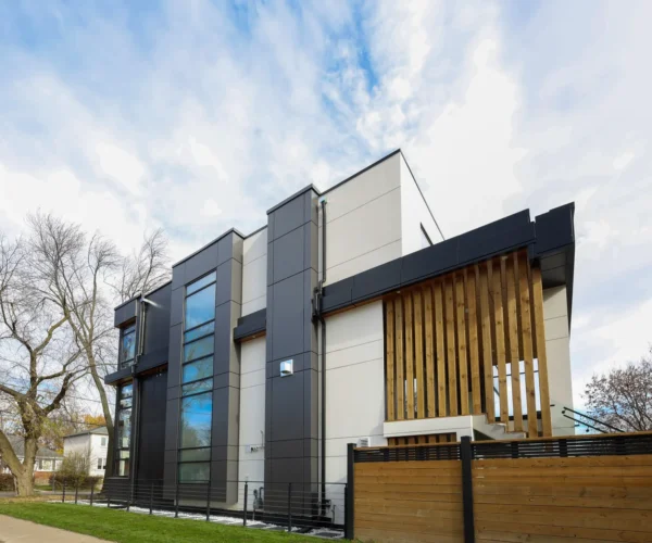 297 Poyntz Ave 5 Project Photo 28